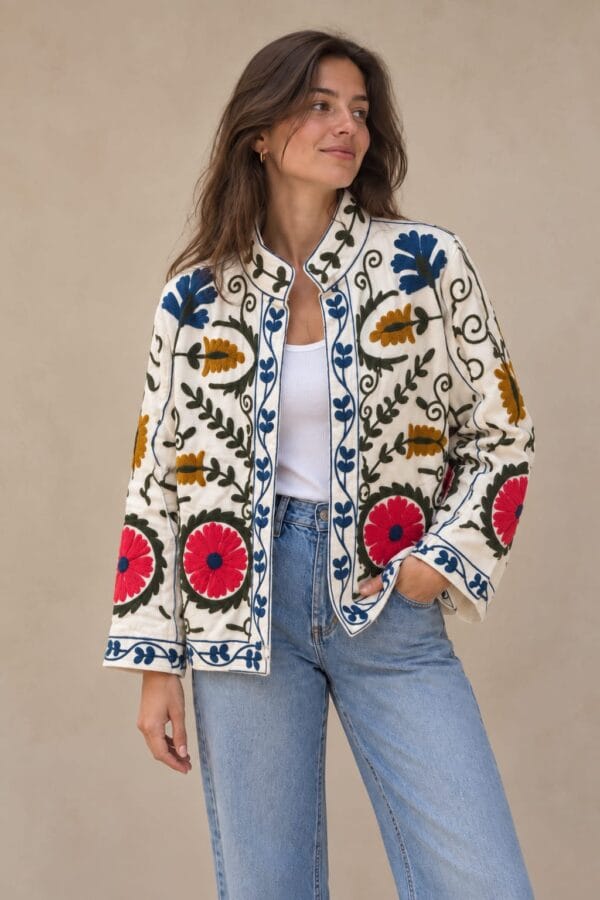 Chaqueta 100% algodón bordada en terciopelo