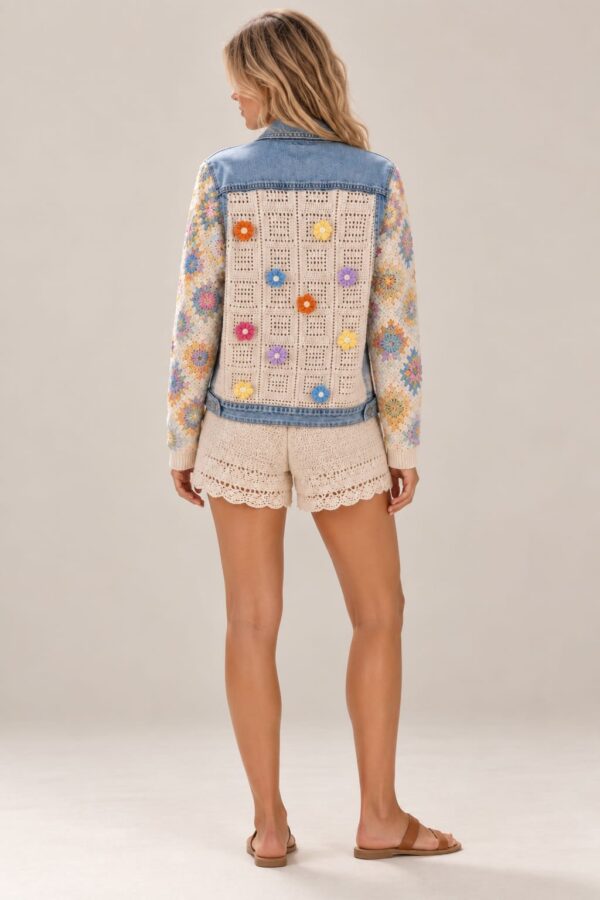 Chaqueta mangas de crochet