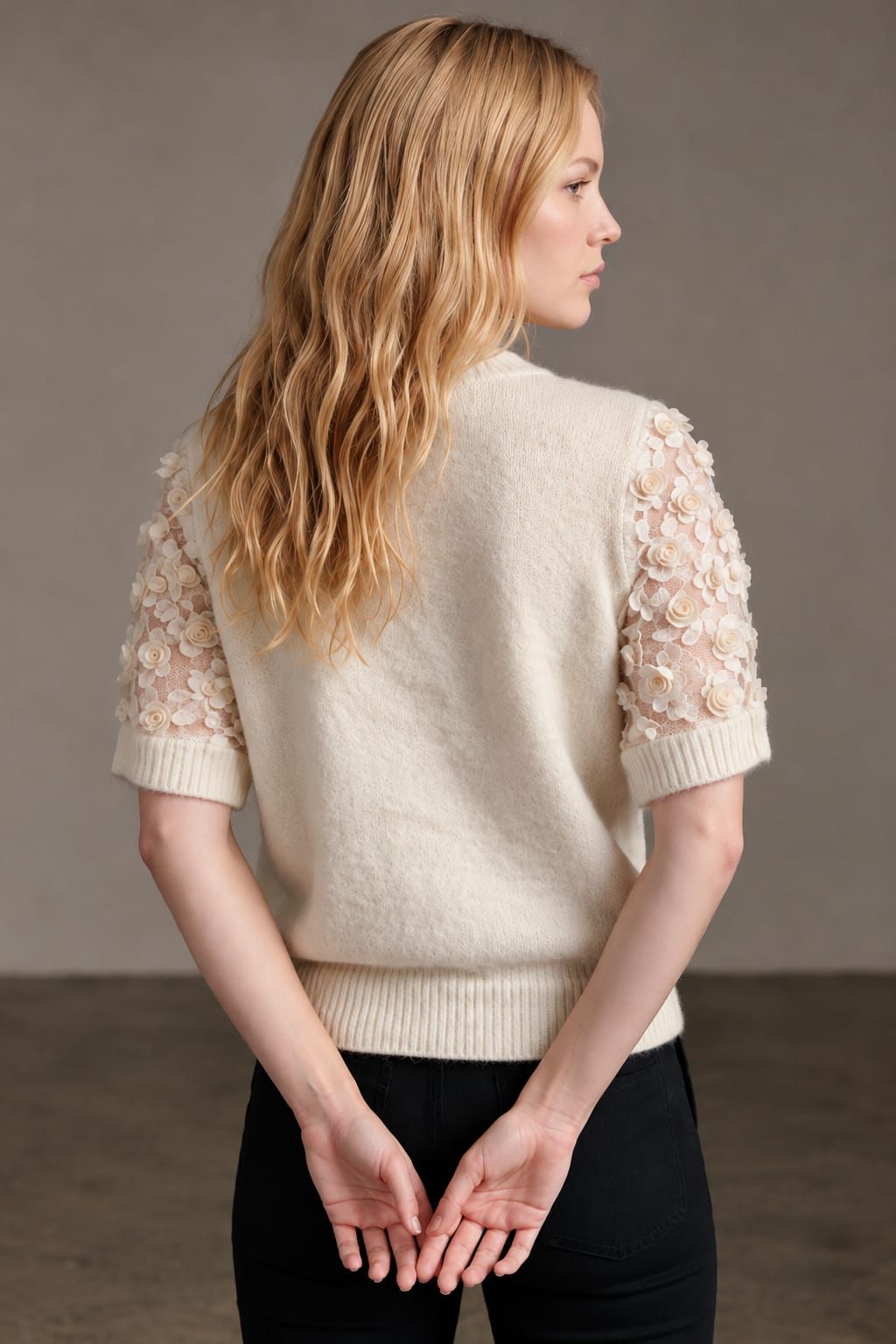 Jersey bordado crema