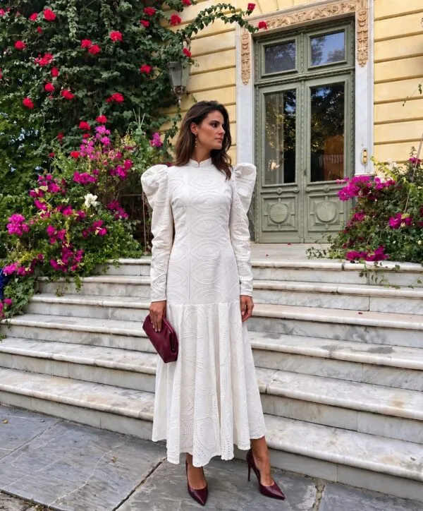 Vestido largo de encaje francés